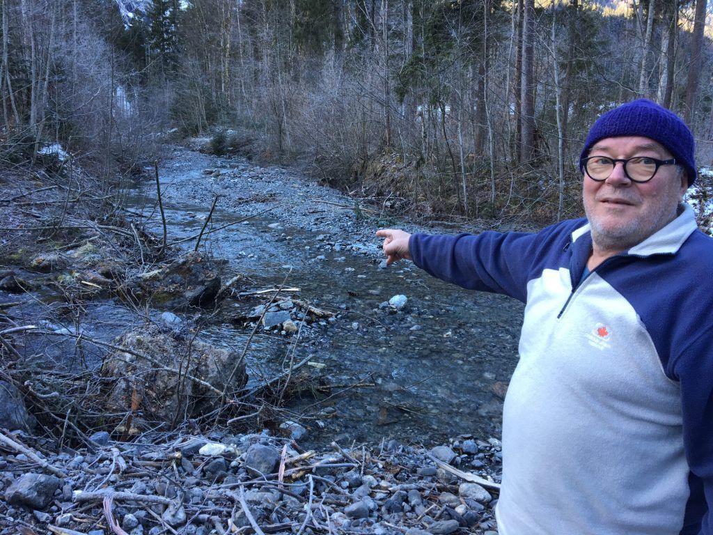 Umwelt-Wirbel: Bach in Mellau fahrtauglich gemacht. »A3