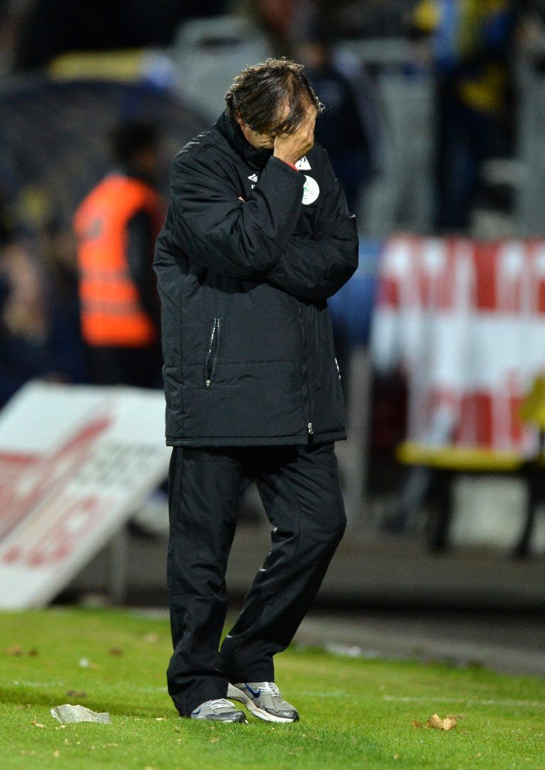 Als ehemaliger Bundesliga-Coach, im Bild beim SV Mattersburg, kann sich Alfred Tatar gut in die Gefühlslage eines Trainers hineinversetzen. <span class="copyright">gepa</span>