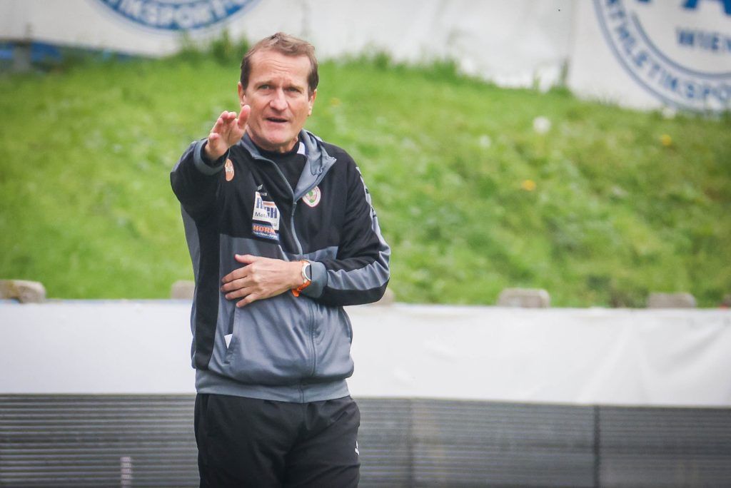 Rothosen bei Amateuren von Sturm unter Zugzwang
