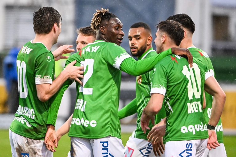 Kollektiver Jubel bei Austria Lustenau über Yadaliy Diabys Traumtor zum 2:1. <span class="copyright">gepa</span>