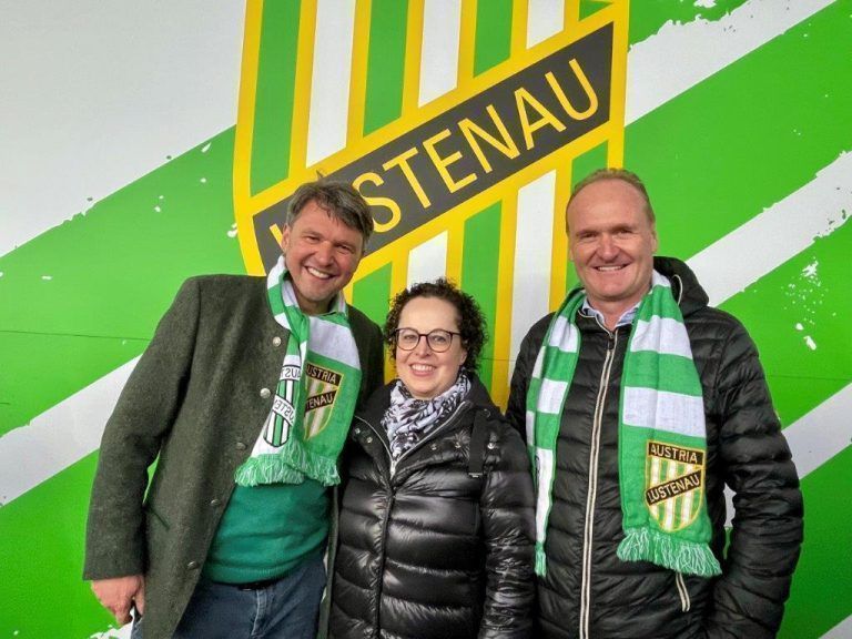 Kurt Fischer, BR Christine Schwarz-Fuchs, Dorens Bgm. Guido Flatz.