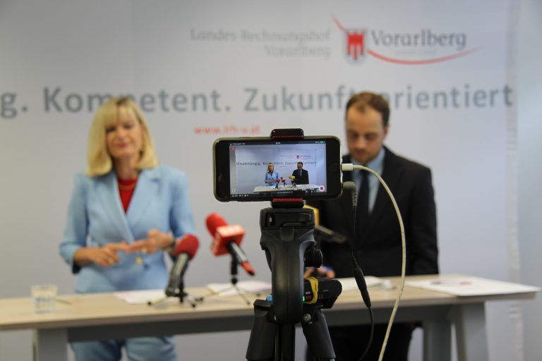 Der Landesrechnungshof bei der Vorstellung des Integra-Prüfberichts. <span class="copyright">vn</span>