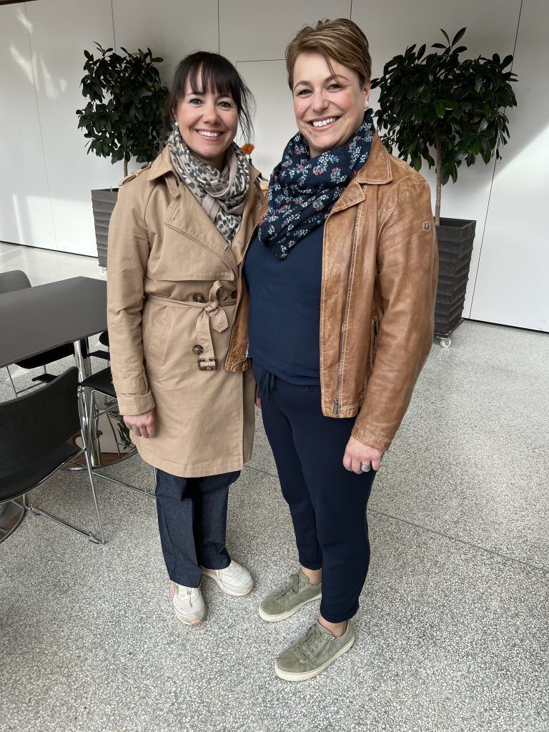 Sternenkind-Mamis Daniela Schäfer (l.) und Bianca Luger.