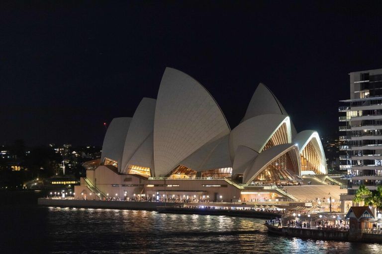 Auch das Opernhaus in Sydney blieb für eine Stunde dunkel. AFP
