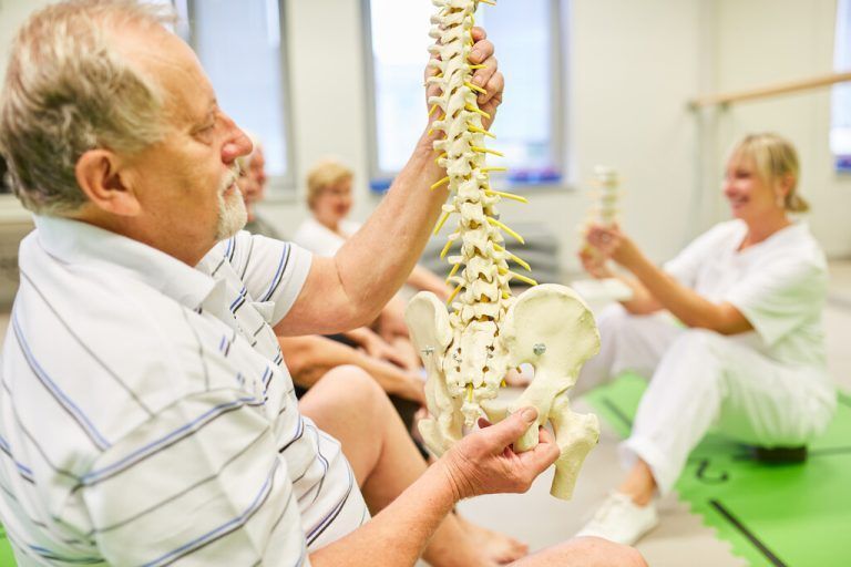 Beim Rücken gilt es, möglichst unterschiedliche Sinne anzusprechen.Shutterstock