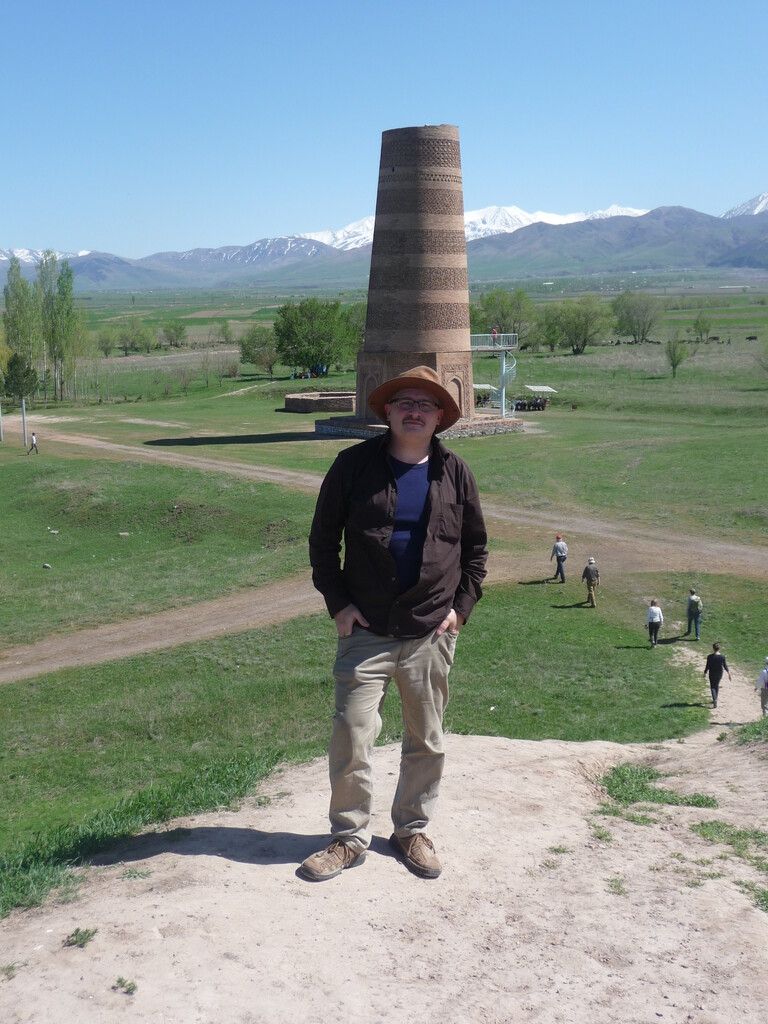 Der Burana-Turm ist das Wahrzeichen in der ehemaligen antiken sogdischen Stadt Balasagun. Sie befindet sich im Norden des heutigen Kirgisistan. Rollinger