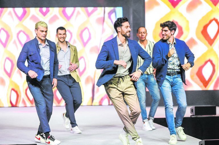 Die Modeschau – das Must-see-Event der SCHAU!