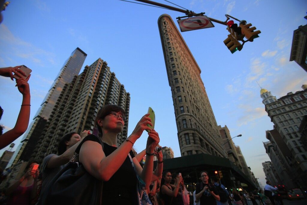 Berühmtes &#8220;Bügeleisen-Gebäude&#8221; in New York wird versteigert