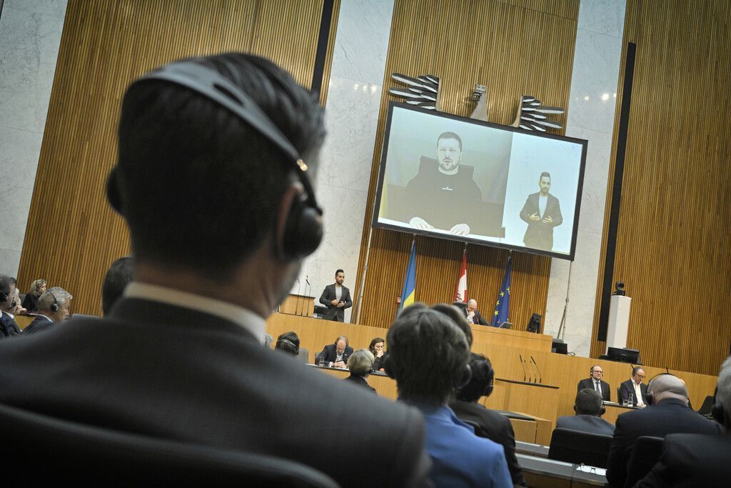 Nicht alle Parteien lauschten der Rede von Wolodymyr Selenskyi im Parlament. »D7