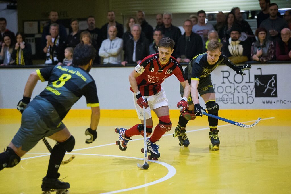 Aus dem Titelrennen und auf Play-off-Kurs
