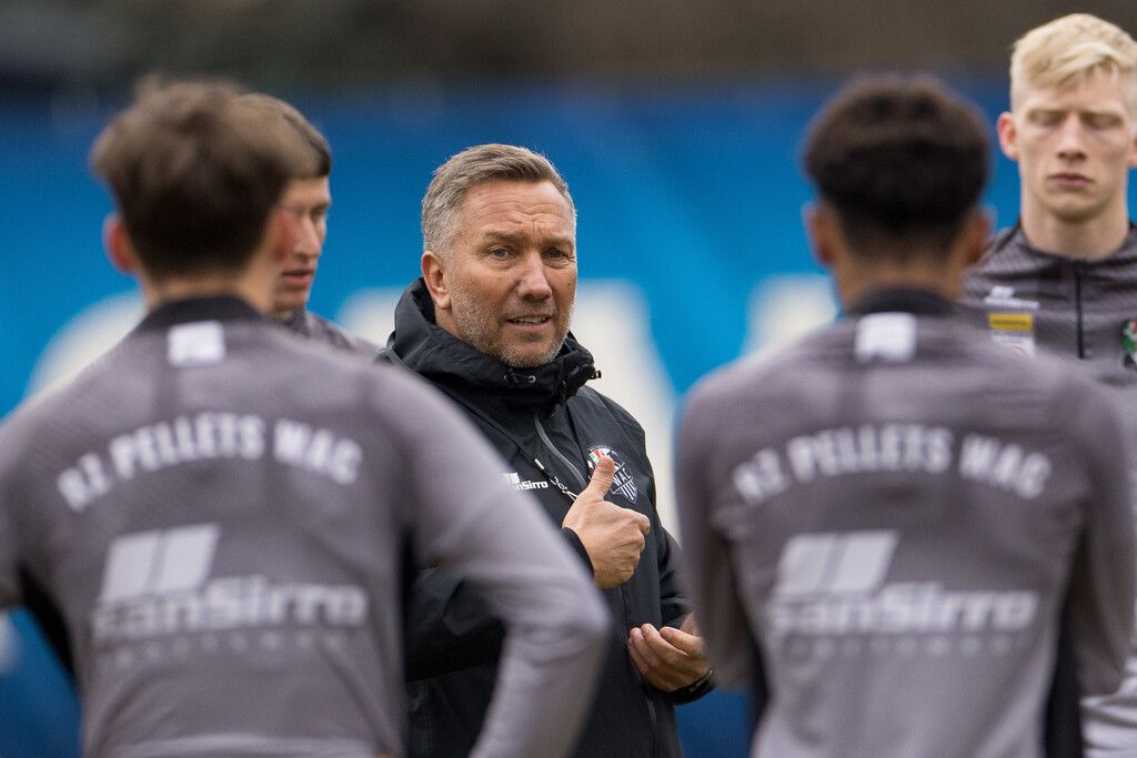 Zauberfußball ist laut Schmid nicht gefragt