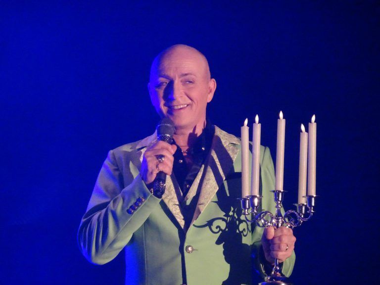 Toni, der Mann für Herzensangelegenheiten.