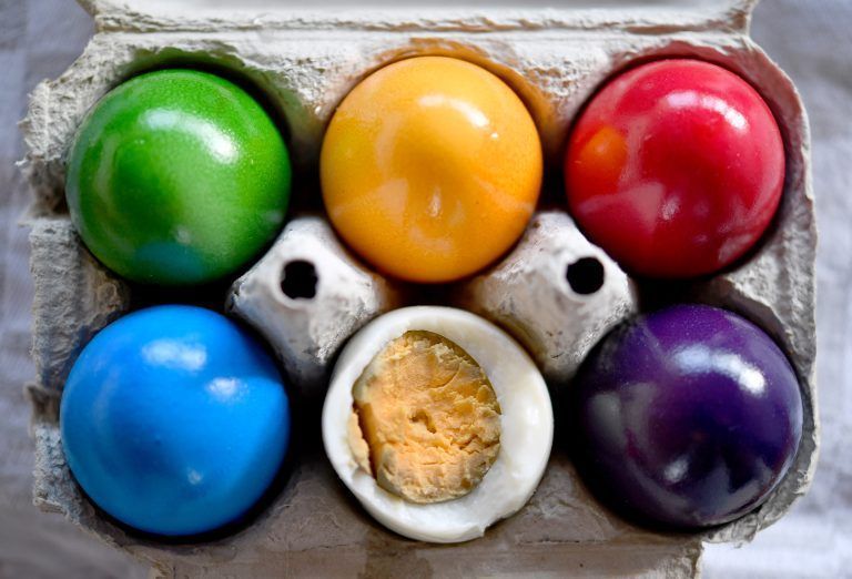 Bunten Eiern an Ostern steht nichts im Weg.  APA/GINDL