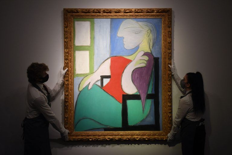 „Woman sitting by a window“ wurde für 103,4 Millionen Dollar in New York ersteigert. DANIEL LEAL-OLIVAS / AFP