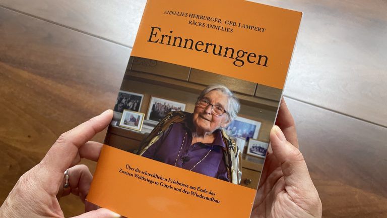 Die Erinnerungen von Annelies Herburger gibt es jetzt auch in gebundener Form.