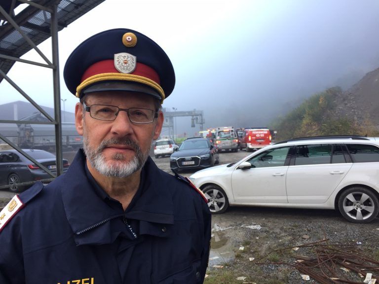 Polizeisprecher Horst Spitzhofer: „Identität der Tatverdächtigen ist bekannt, auch jene des Flüchtigen.“ <span class="copyright">vn/gs</span>