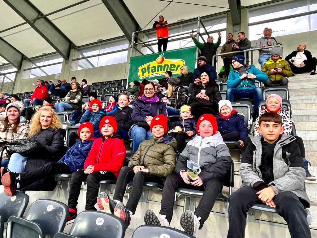 Altach on fire, die Rote Laterne ist weg