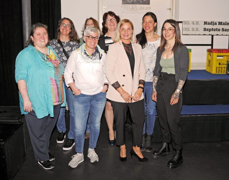 Das engagierte Pflegeteam des KPV Hard mit Pflegeleiterin Kerstin Wandt-Waldhart (3. v. r.).