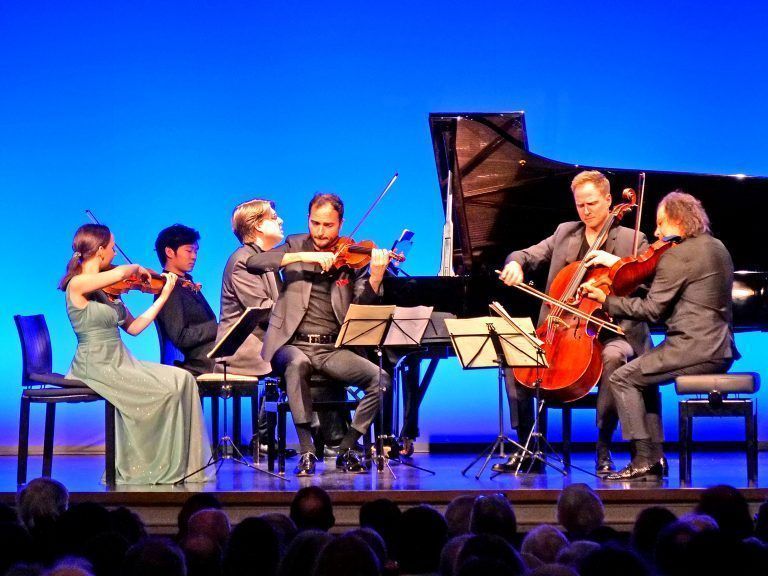 Kammermusikabend „Young Spirit - Skilled Hands“ mit dem Karol Szymanowski Quartet, am Klavier Julian Gast. Christel Voith