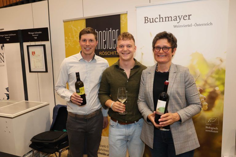 Winzer Gerald Schneider (Röschitz), Stefan Buchmayer (Pillersdorf) und Sabine Wimmer.
