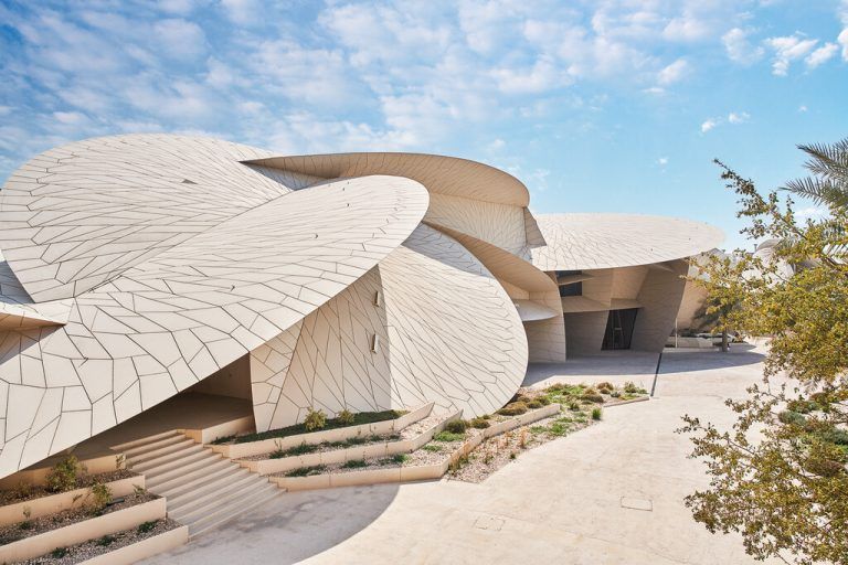 Das National Museum of Qatar, geplant vom Architekten Jean Nouvel, gehört zu den Highlights einer Reise nach Katar und zeigt eindrucksvoll die Geschichte des kleinen Landes.