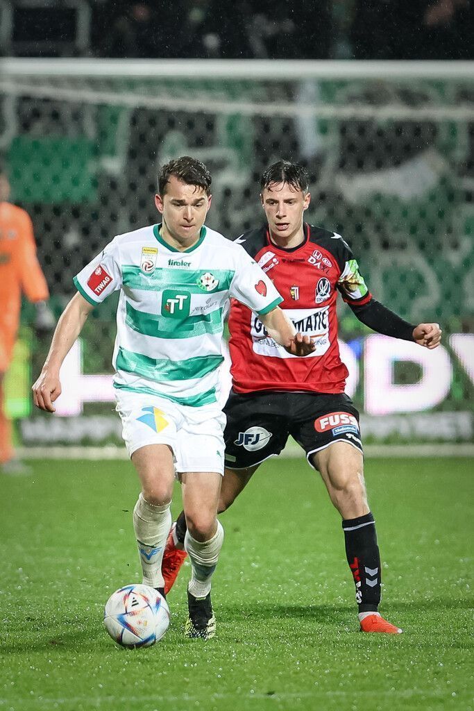 Remis zwischen  Ried und Tirol