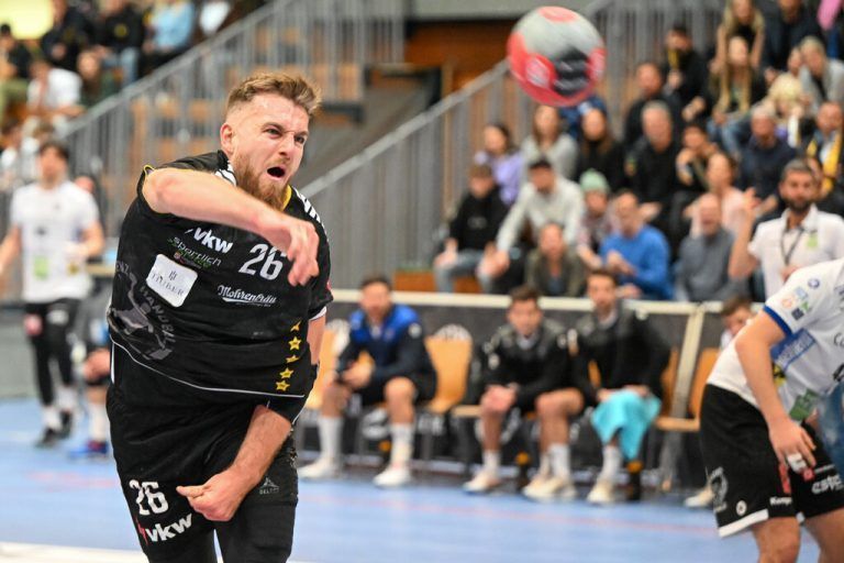 Der Noch-Bregenzer Florian Mohr ersetzt den verletzten Lukas Herburger am österreichischen Kreis.Oliver Lerch