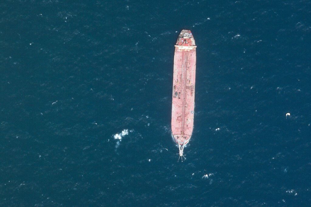 Drohende Ölpest: Rostender Tanker soll geborgen werden