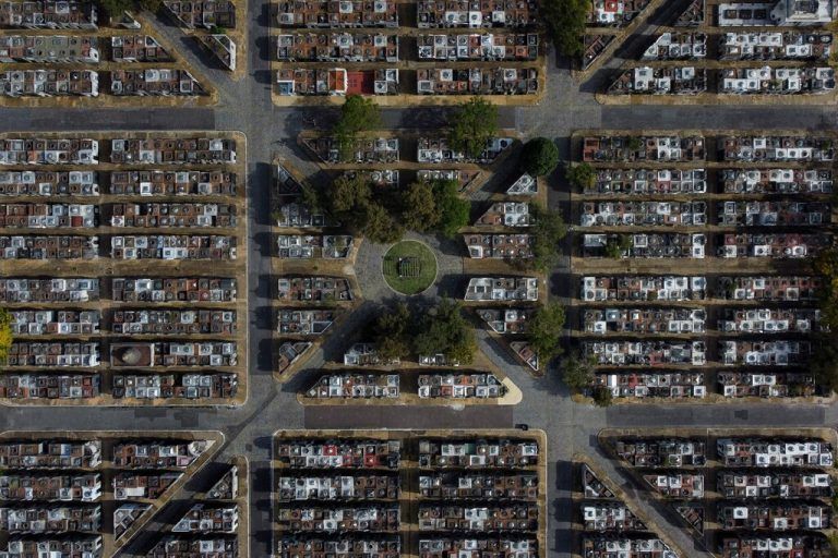 Die Aufnahme zeigt den Cementerio de la Chacarita in Buenos Aires, Argentinien. Es handelt sich um einen der größten Friedhöfe der Welt. AFP