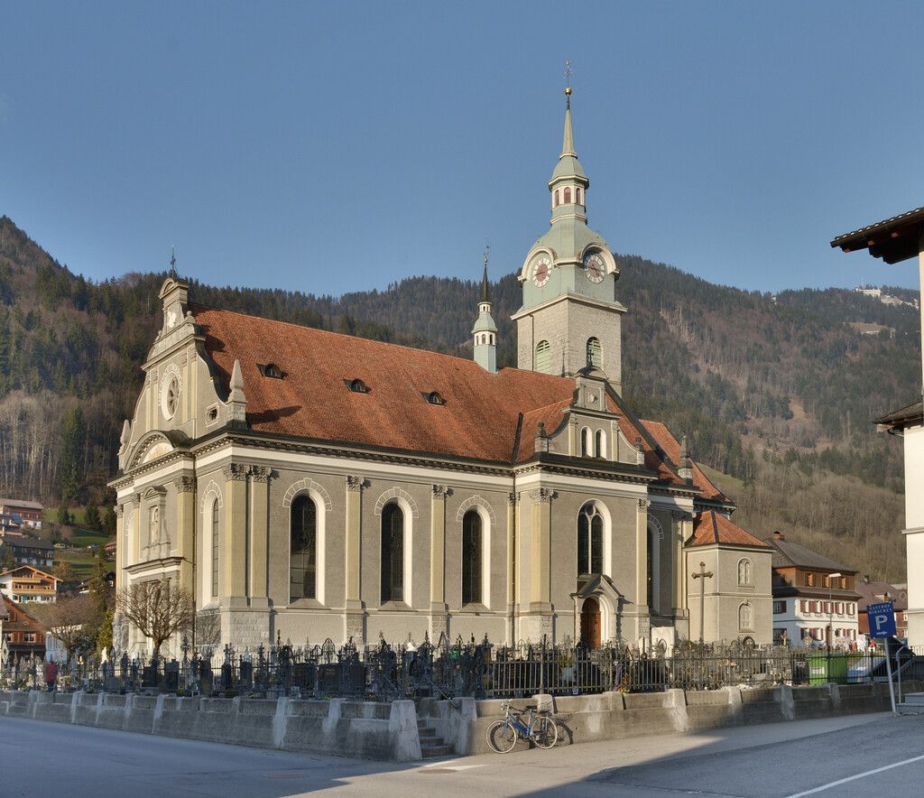 Der Turm ist ein Wahrzeichen Bezaus