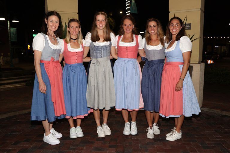 Die ÖTV-„Dirndln“ in Delray Beach (v. l.): Marion Maruska, Barbara Haas, Sinja Kraus, Melanie Klaffner, Julia Grabher und Tamira Paszek.GEPA