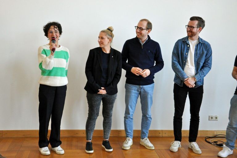 Die Politiker*innen ließen sich auf die Diskussion mit den Jugendlichen ein.