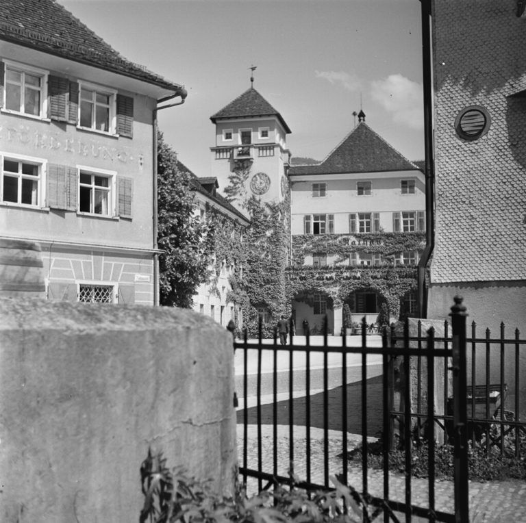 Ein früherer Blickwinkel auf das alte Rathaus.