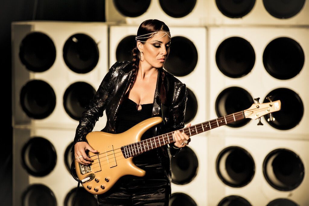Ida Nielsen – die Meisterin am Bass