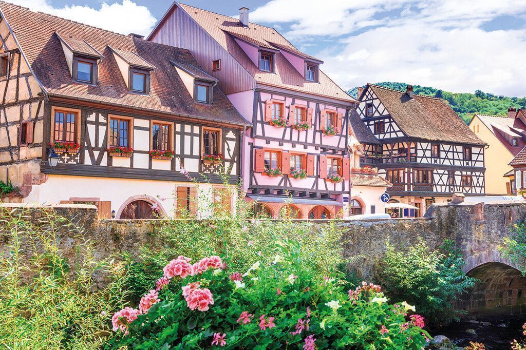 Reich verzierte Häuser in Kayserberg