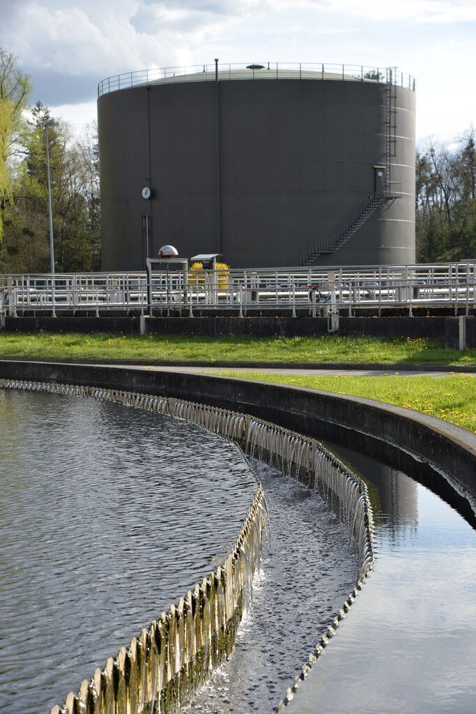 In der Kläranlage Forach wird das Abwasser aus Dornbirn und Schwarzach gereinigt.