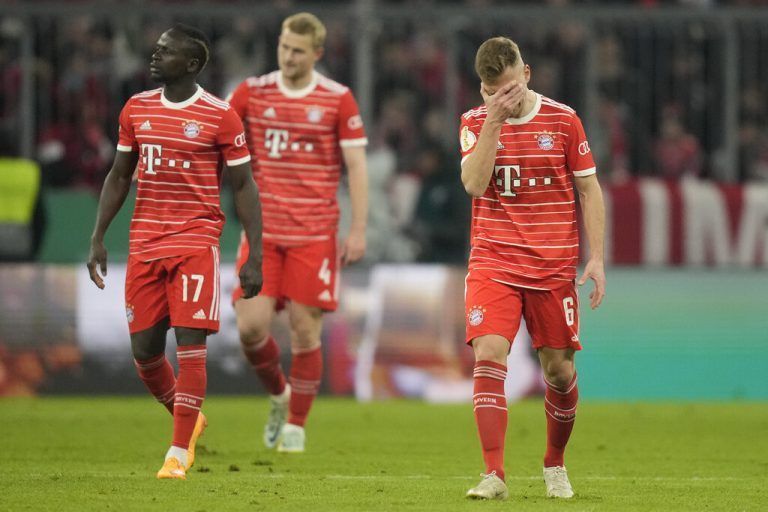 Joshua Kimmich kann nach dem Pokal-Aus nicht mehr hinsehen.Ap