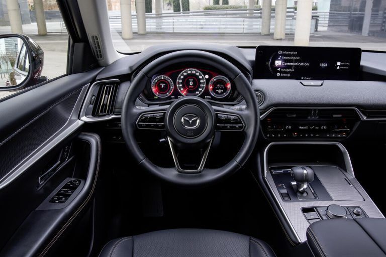 Mazda ist mit dem CX-60 in der Premium-Liga angekommen.