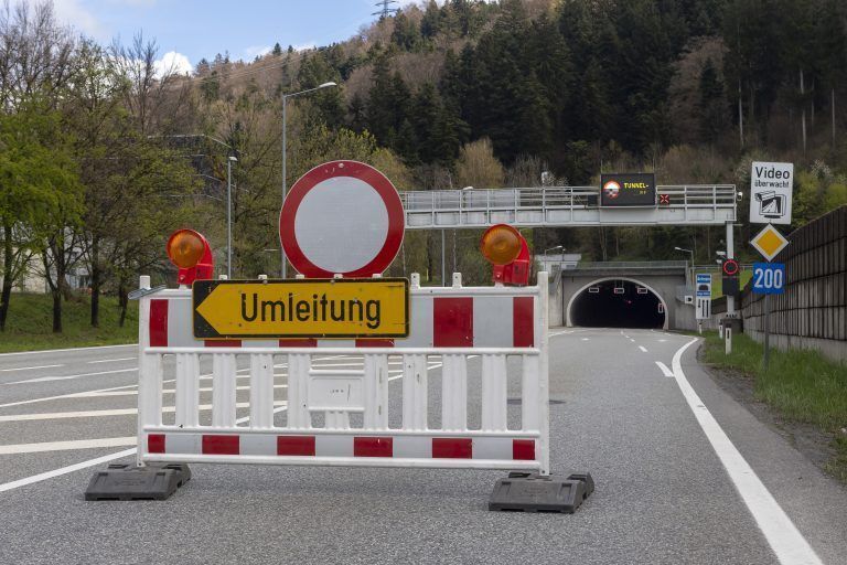 Achraintunnel Wartungs- und Reinigungsarbeiten