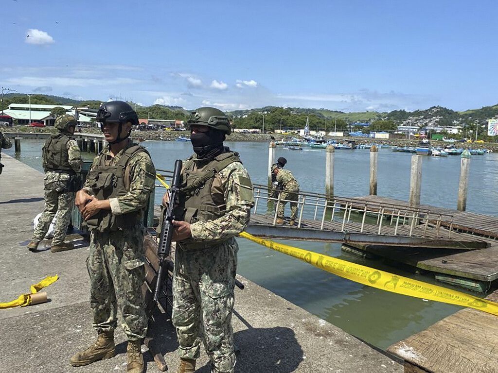 Neun Tote bei Angriff auf Hafen in Ecuador