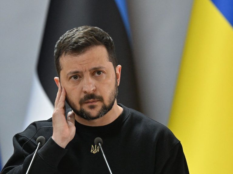Selenskyj sprach von einem „langen und bedeutsamem Telefongespräch.“ AFP