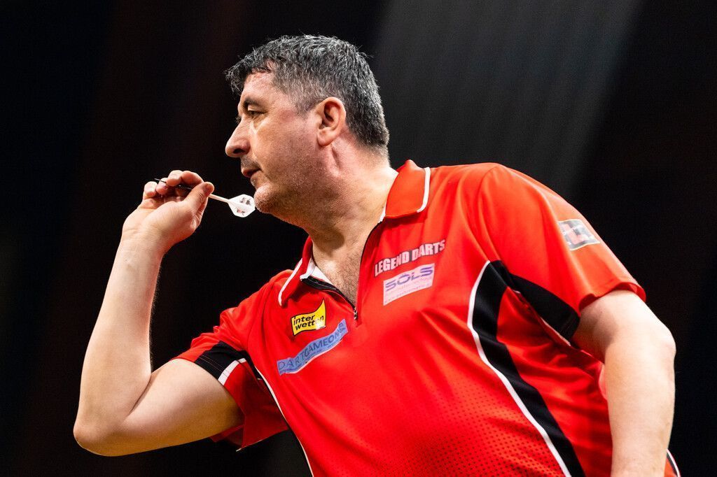 Suljovic schaltete Weltmeister Smith aus