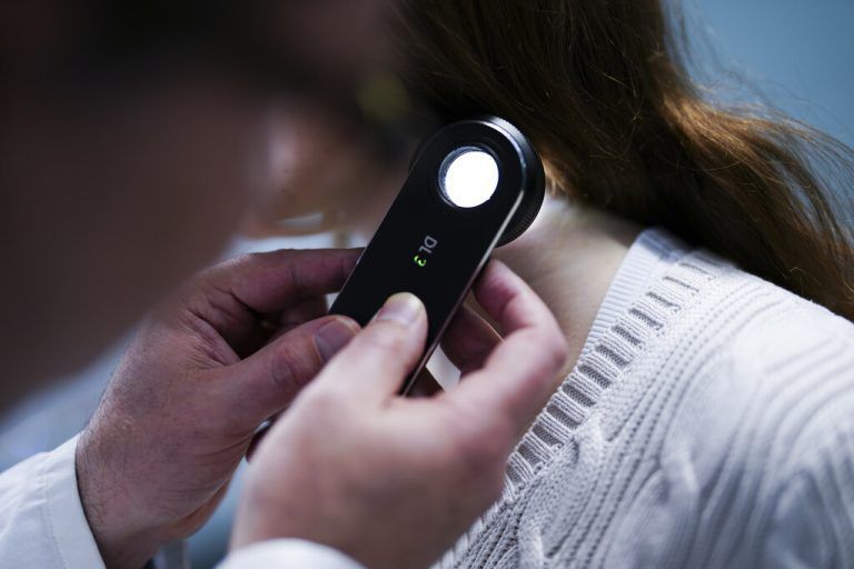 Vorsorgeuntersuchungen können Krankheiten verhindern und Leben retten. apa