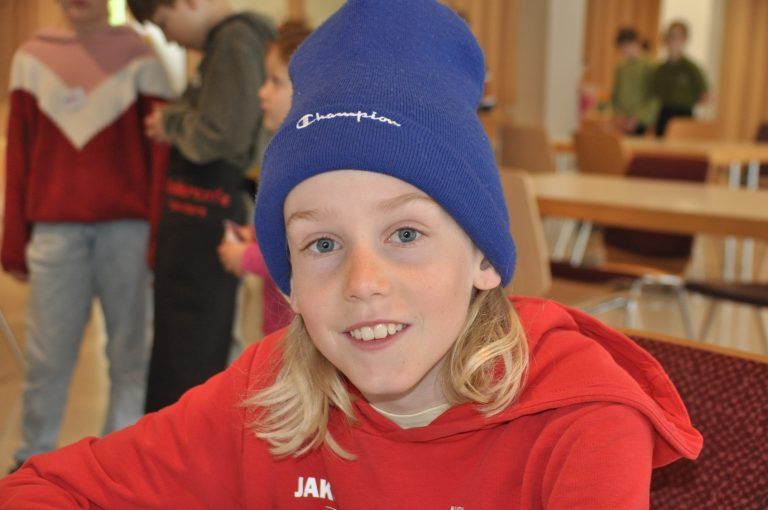 Ich bin auch im Kernteam und das Coole am Café ist, hier verantwortlich arbeiten zu können.Julius, 10 Jahre