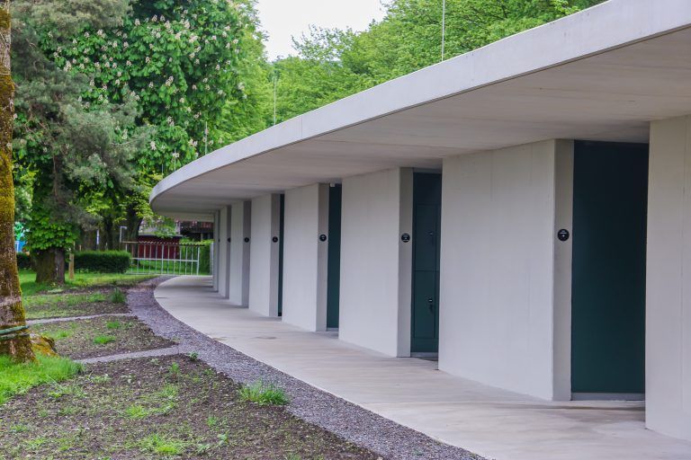 Das neue Gebäude erinnert an das alte Strandbad aus den 1960er- und 1970er-Jahren.