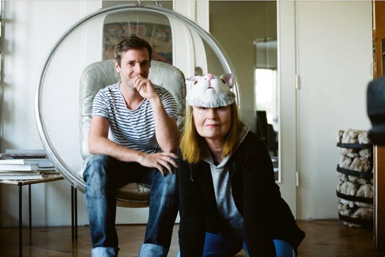 „ich und Elfriede“, 2008, analoge Fotografie mit gekochtem Film.    <span class="copyright">Marko Zink</span>