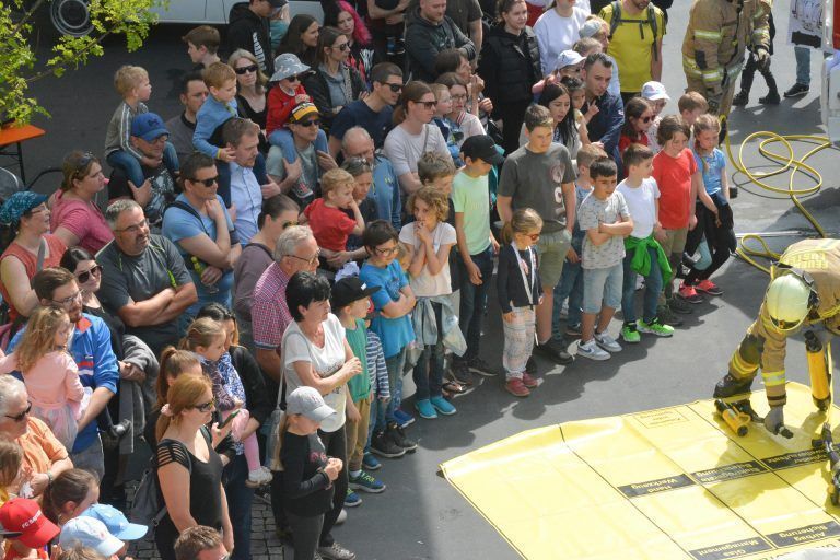 Gespannt verfolgten die Zuseher die sehr real wirkende Übung.