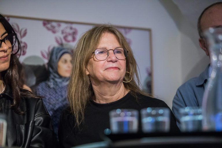 Iris Hassad ist für ihren sensiblen und kritischen Blick auf gesellschaftliche Themen bekannt. <span class="copyright">Philipp Steurer</span>