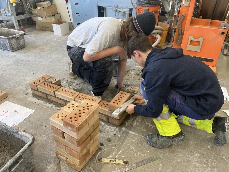 Genauigkeit ist bei der Fertigung eines Mauerwerks gefragt. <br><span class="copyright">VN</span>