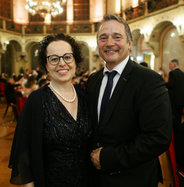Bundesrätin Christine Schwarz-Fuchs und NR-Abgeordneter Norbert Sieber.